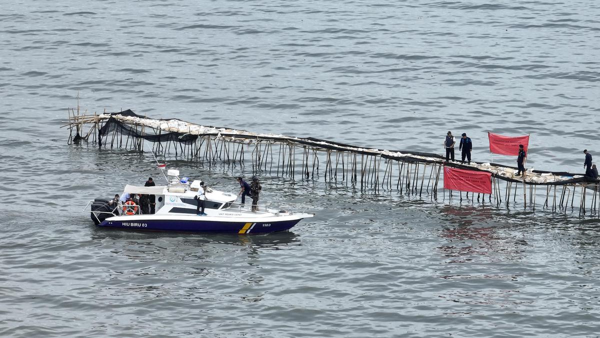 Menteri ATR Belum Bisa Berbuat Apa-apa soal Pagar Laut 30Km